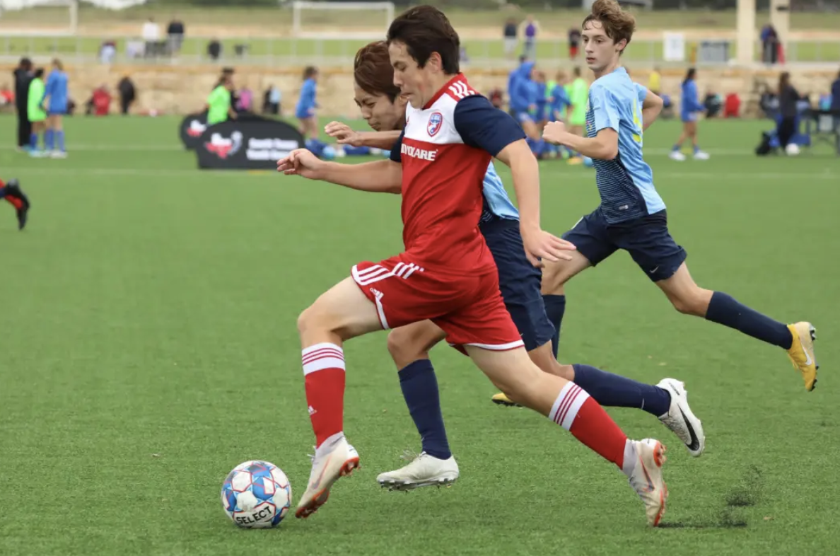 读书工作搞事业无疑是更好的选择，什么足球必须得往后稍稍！