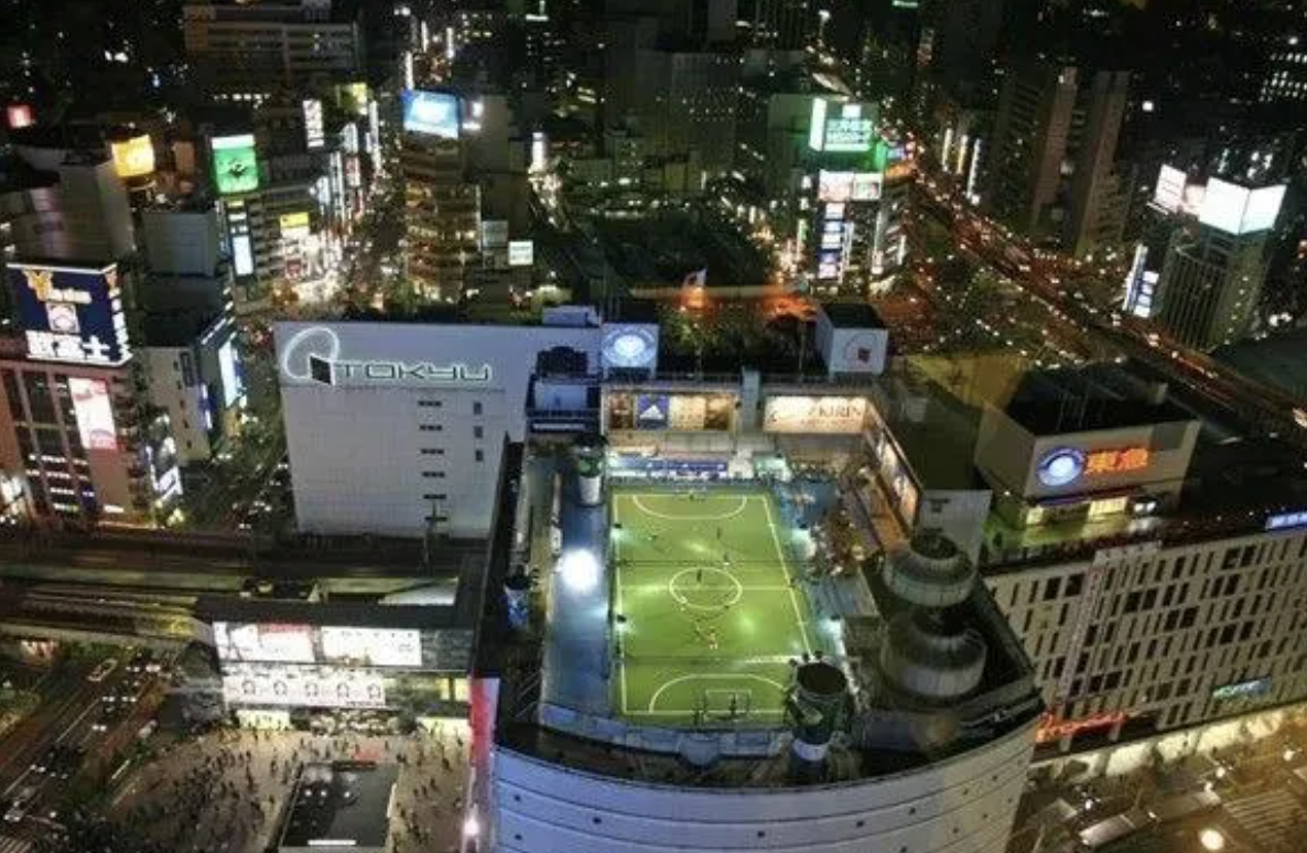 读书工作搞事业无疑是更好的选择，什么足球必须得往后稍稍！